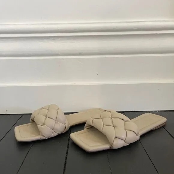 Sandals  - Picture 2 of 3